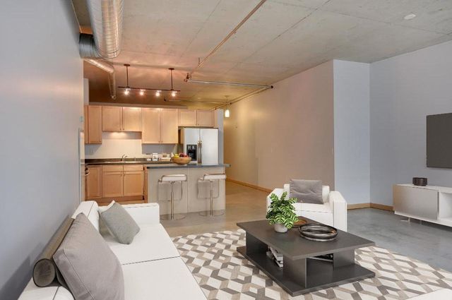 720 N 4th St 312, Minneapolis, MN 55401