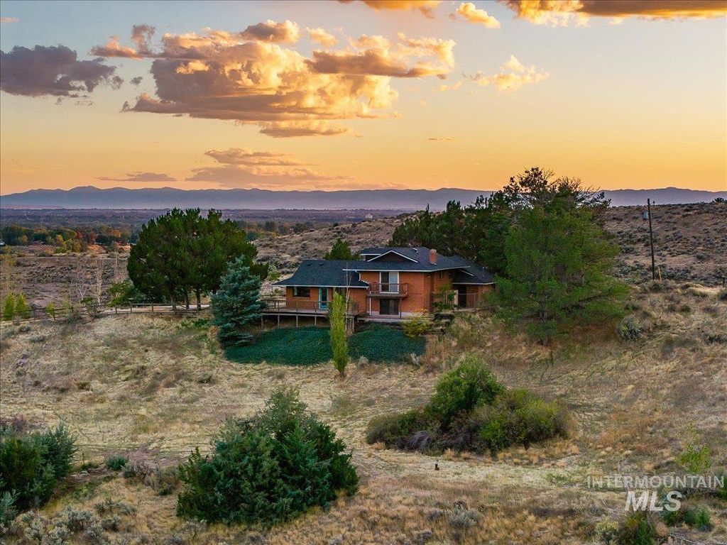 5735 N Willow Creek Rd, Eagle, ID 83616 photo 23