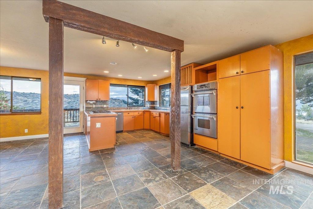 5735 N Willow Creek Rd, Eagle, ID 83616 photo 4