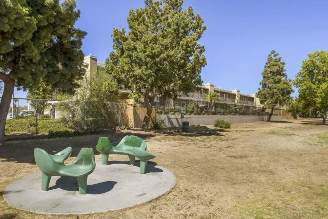 4777 Seminole Dr 118, San Diego, CA 92115