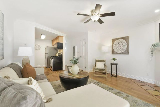 4777 Seminole Dr 118, San Diego, CA 92115