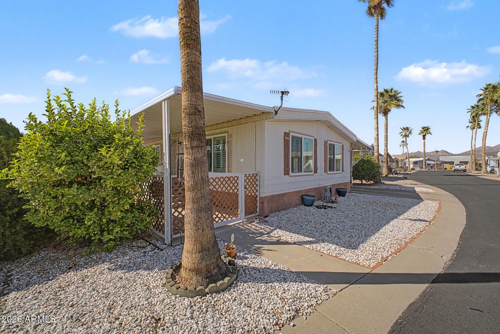 2900 W SUPERSTITION Boulevard 35, Apache Junction, AZ 85120 — photo 2