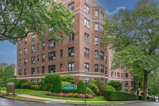 11 Alden Road 2N, Larchmont, NY 10538