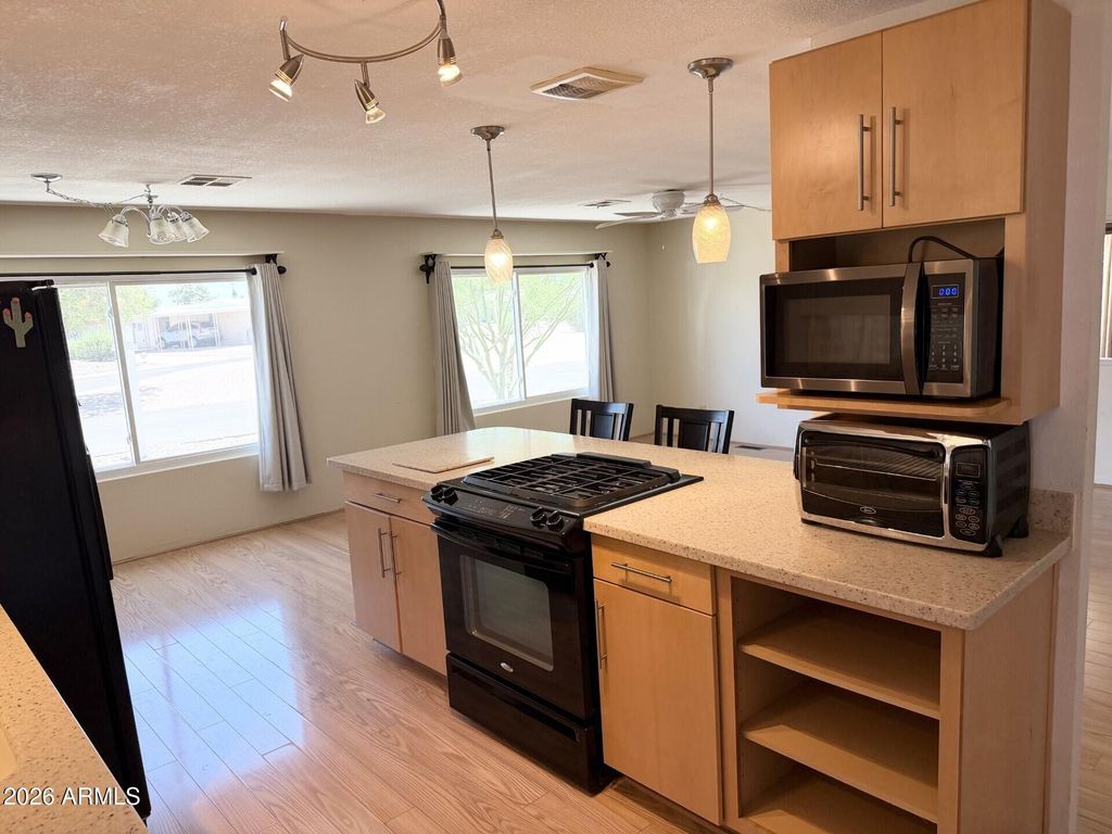 8200 E CORALBELL Circle, Mesa, AZ 85208 — photo 5