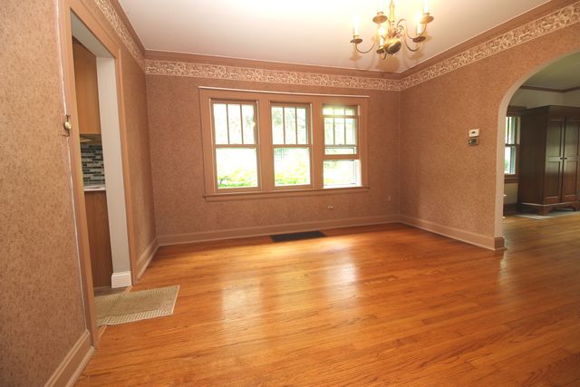 621 E GRAND LAKE Boulevard, West Chicago, IL 60185