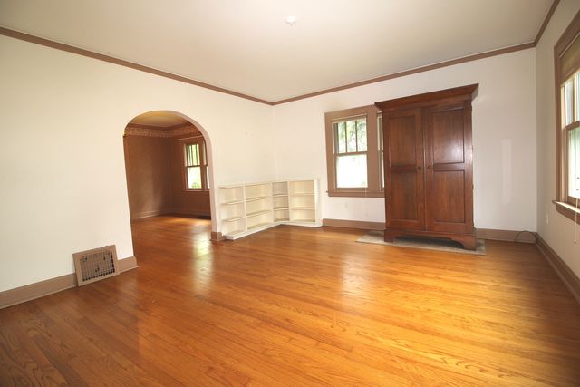 621 E GRAND LAKE Boulevard, West Chicago, IL 60185