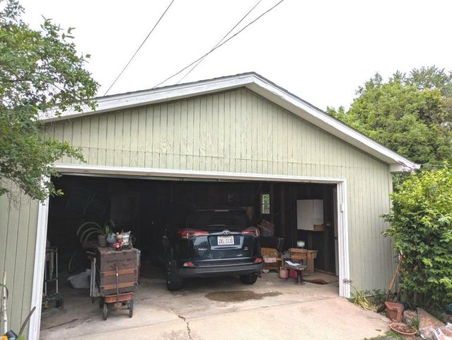 621 E GRAND LAKE Boulevard, West Chicago, IL 60185