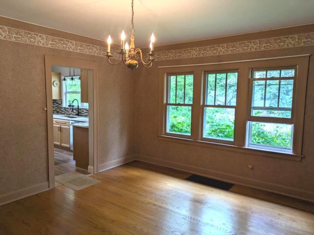 621 E GRAND LAKE Boulevard, West Chicago, IL 60185