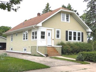 621 E GRAND LAKE Boulevard, West Chicago, IL 60185