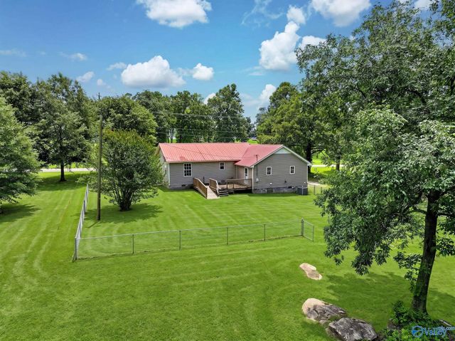 55 Blessing Road, Boaz, AL 35957