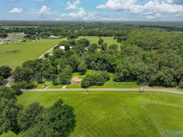 55 Blessing Road, Boaz, AL 35957