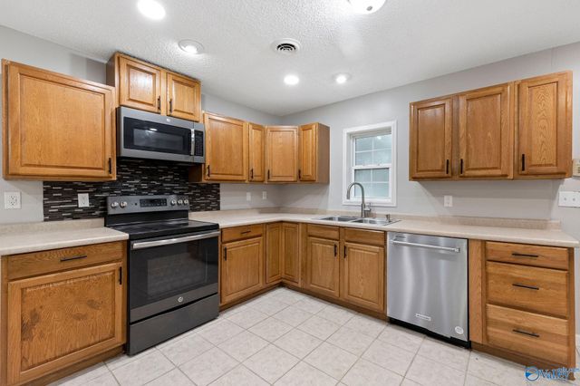 55 Blessing Road, Boaz, AL 35957