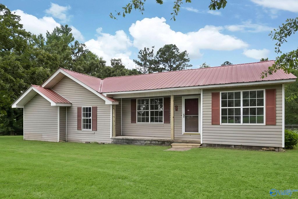 55 Blessing Road, Boaz, AL 35957