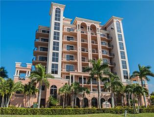 10620 Gulf Shore DR 602, Naples, FL 34108