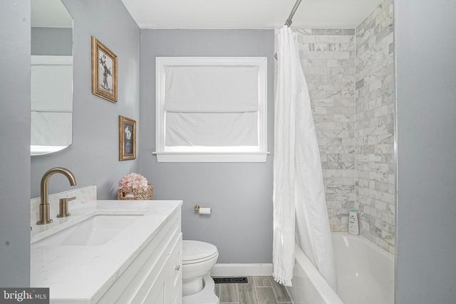143 GRAND AVE, Blackwood, NJ 08012