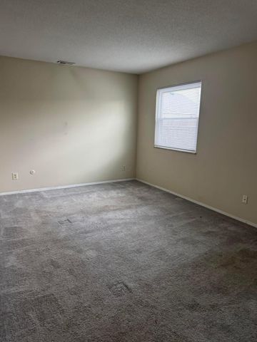 5882 Starcrest Drive, Galloway, OH 43119