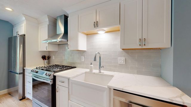 30 Brassie Way 30, North Reading, MA 01864
