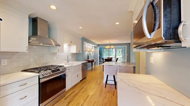 30 Brassie Way 30, North Reading, MA 01864