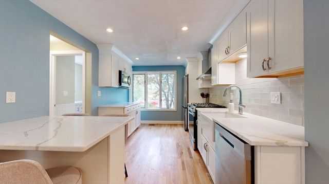 30 Brassie Way 30, North Reading, MA 01864
