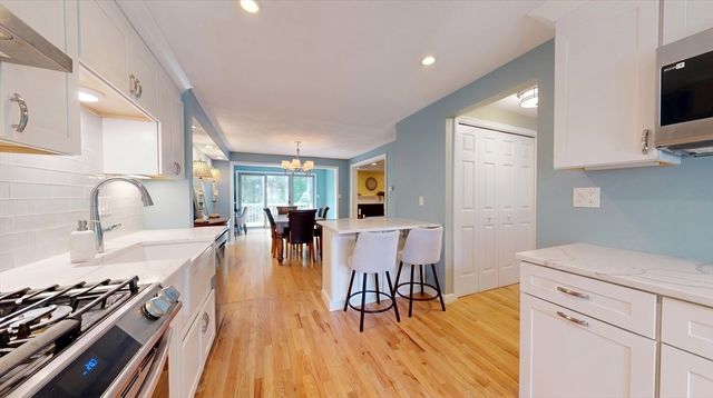 30 Brassie Way 30, North Reading, MA 01864
