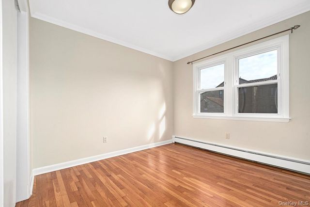 222 Gainsborg Avenue E, West Harrison, NY 10604