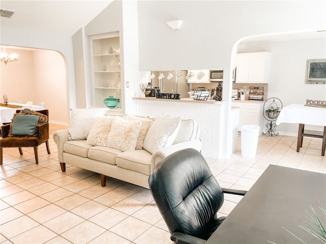 13901 Lighthouse Dr, Corpus Christi, TX 78418