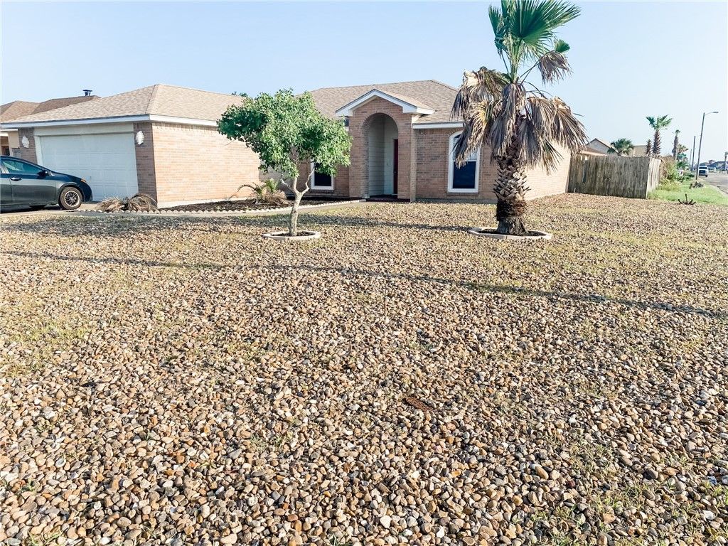 13901 Lighthouse Dr, Corpus Christi, TX 78418