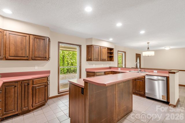 35 Byrd Road, Candler, NC 28715