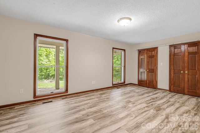 35 Byrd Road, Candler, NC 28715