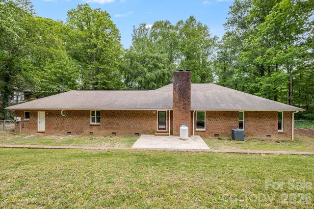 35 Byrd Road, Candler, NC 28715