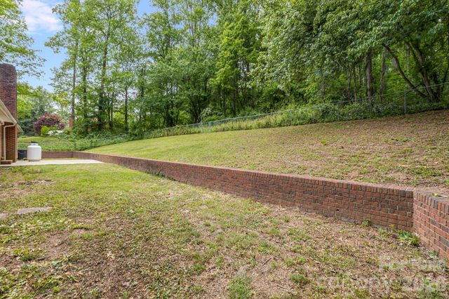 35 Byrd Road, Candler, NC 28715