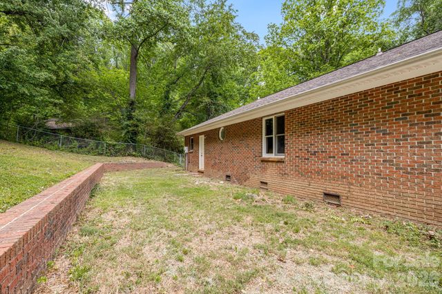 35 Byrd Road, Candler, NC 28715