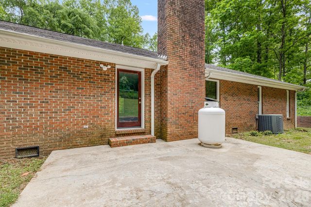 35 Byrd Road, Candler, NC 28715