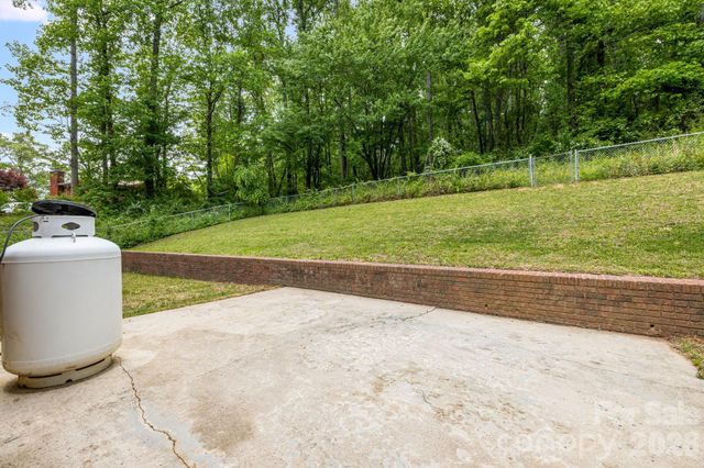35 Byrd Road, Candler, NC 28715