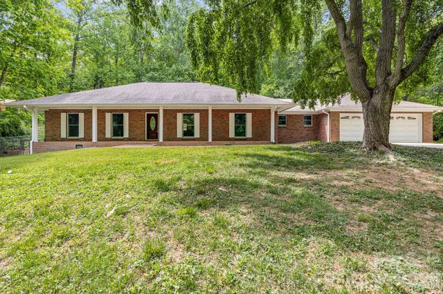 35 Byrd Road, Candler, NC 28715