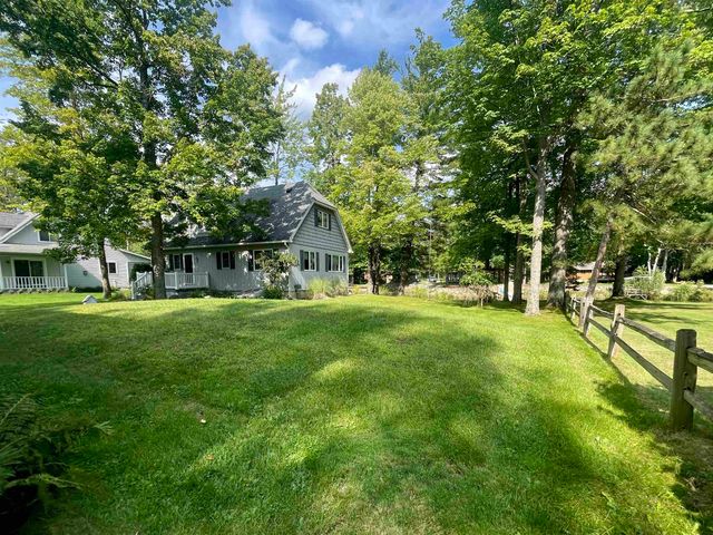 3252 Pinehurst Drive, Gladwin, MI 48624