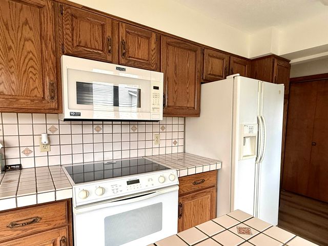 3252 Pinehurst Drive, Gladwin, MI 48624