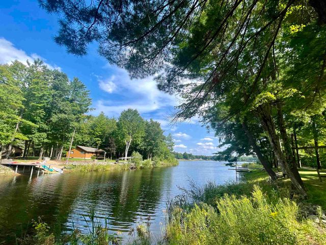3252 Pinehurst Drive, Gladwin, MI 48624