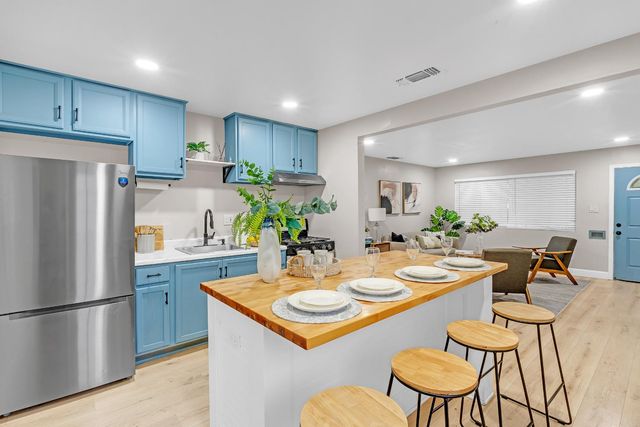 2528 Dale Ave, Sacramento, CA 95815