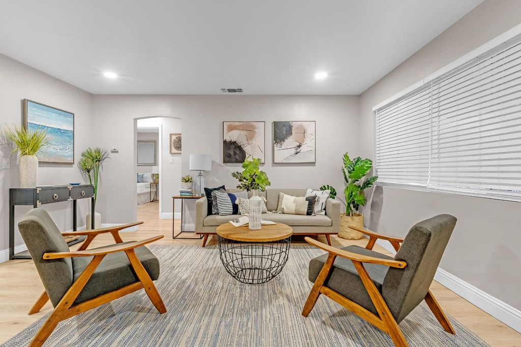 2528 Dale Ave, Sacramento, CA 95815