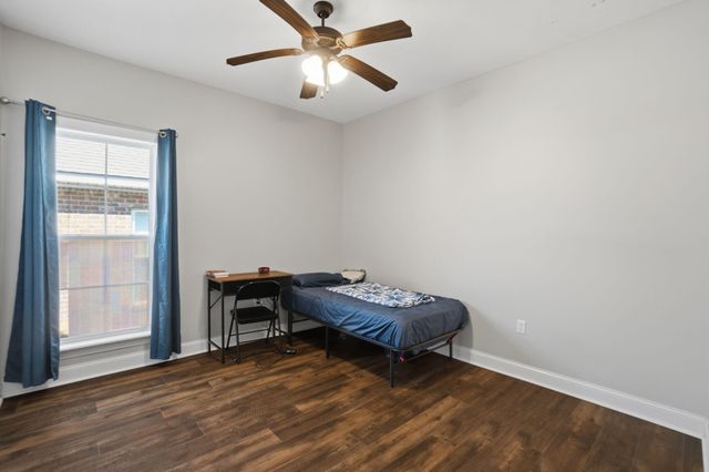 60 N Barnes Field Dr., Hattiesburg, MS 39402