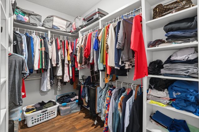 60 N Barnes Field Dr., Hattiesburg, MS 39402