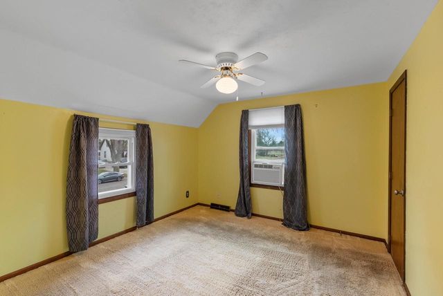 724 Mac Arthur Drive, Beaver Dam, WI 53916