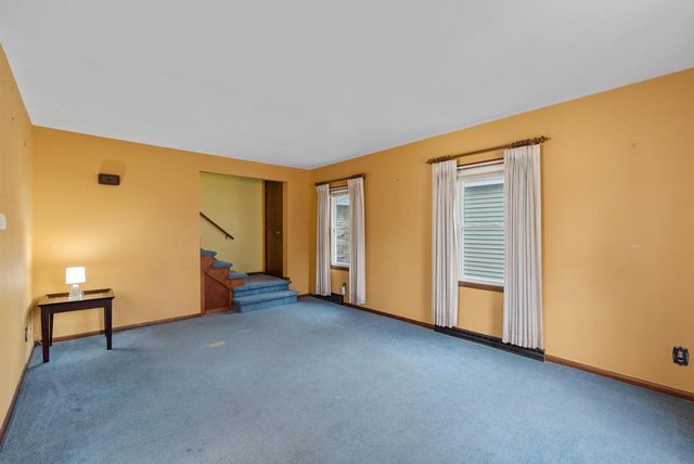 724 Mac Arthur Drive, Beaver Dam, WI 53916