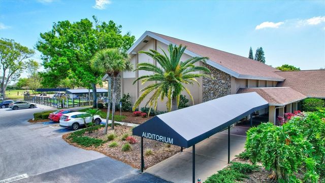 999 GILLESPIE DRIVE, Palm Harbor, FL 34684