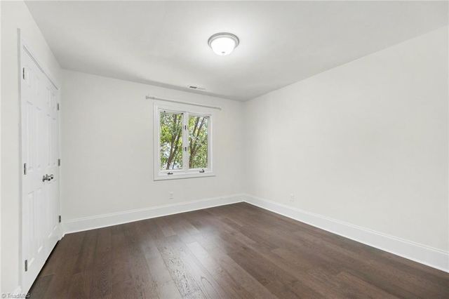 4103 Oak Hollow Drive, High Point, NC 27265