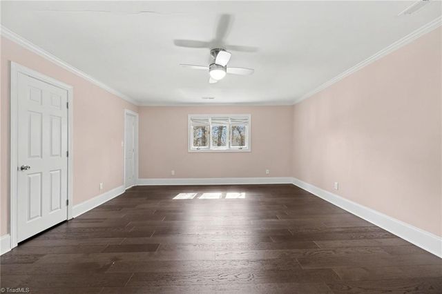 4103 Oak Hollow Drive, High Point, NC 27265