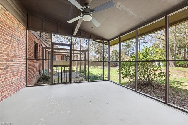 4103 Oak Hollow Drive, High Point, NC 27265