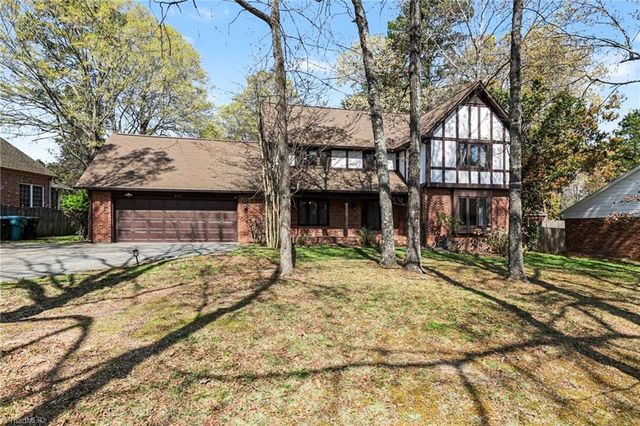 4103 Oak Hollow Drive, High Point, NC 27265