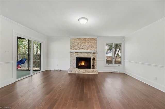 4103 Oak Hollow Drive, High Point, NC 27265